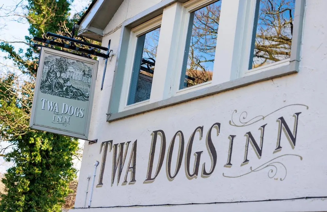 Twa Dogs Inn-1